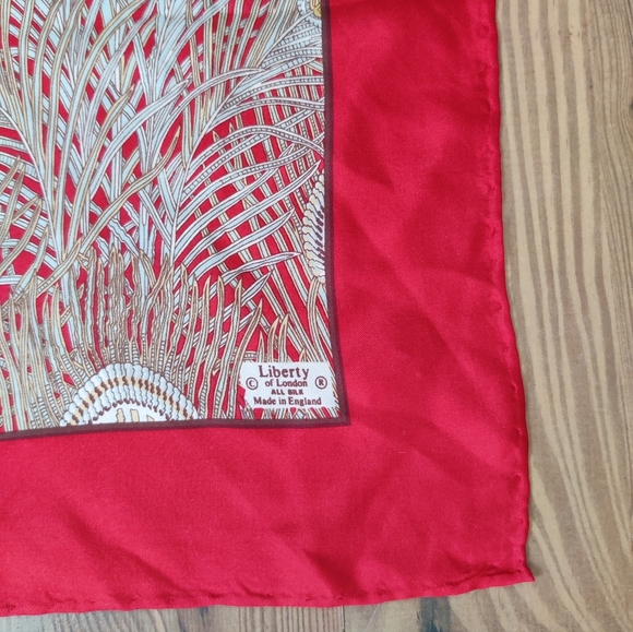 LIBERTY OF LONDON Vintage silk scarf red peacock - Picture 6 of 6
